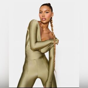 Coucoo Nylon top & bottom leggings set .